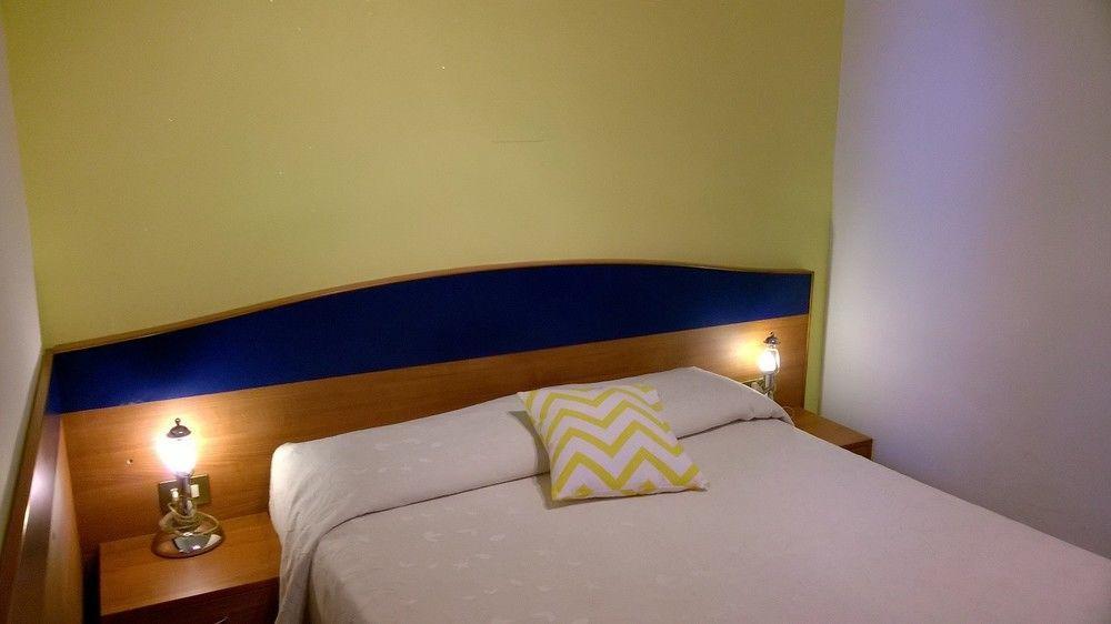 Hotel La Villetta Fiumicino Bagian luar foto