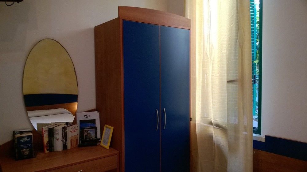 Hotel La Villetta Fiumicino Bagian luar foto
