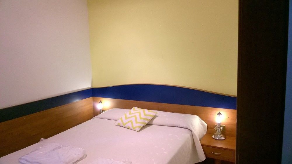 Hotel La Villetta Fiumicino Bagian luar foto