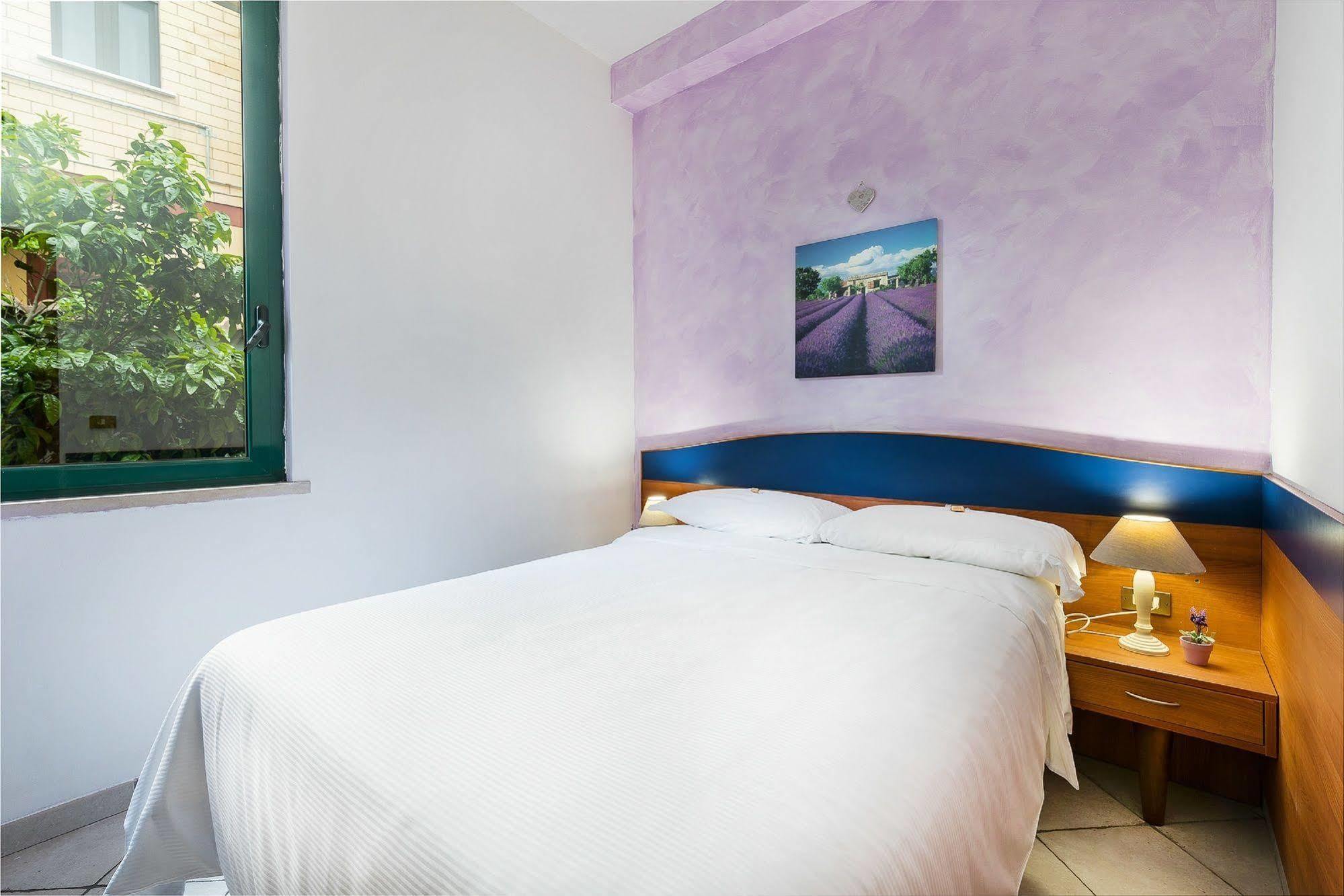 Hotel La Villetta Fiumicino Bagian luar foto