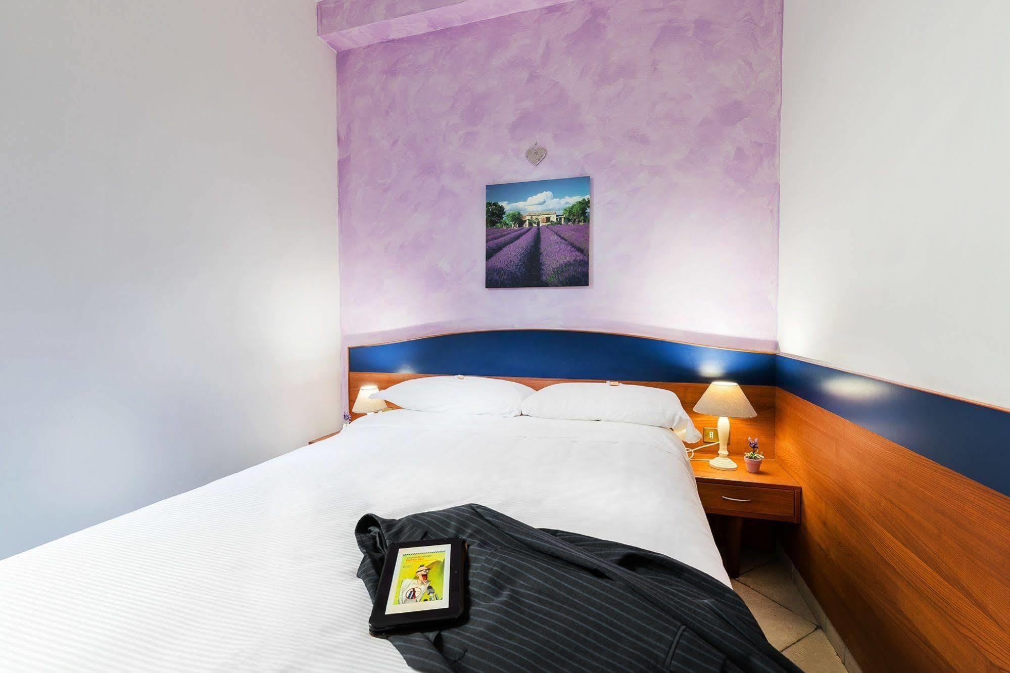 Hotel La Villetta Fiumicino Bagian luar foto